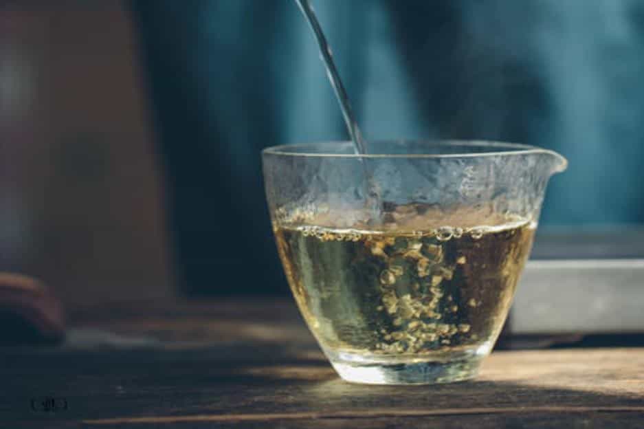 茶叶和冰糖泡水喝有什么功效