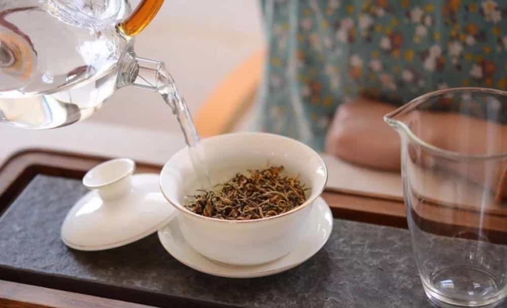 长期喝红茶会上火吗