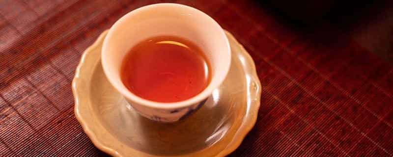 喝茶口干舌燥是啥原因