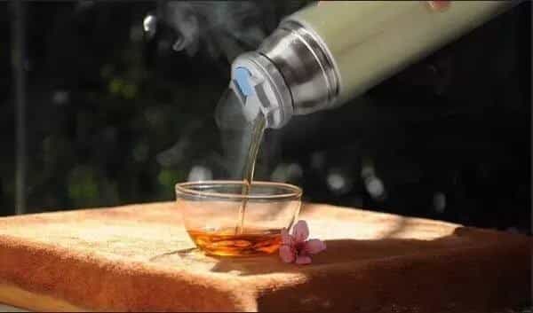 保温杯泡茶真的致癌吗？