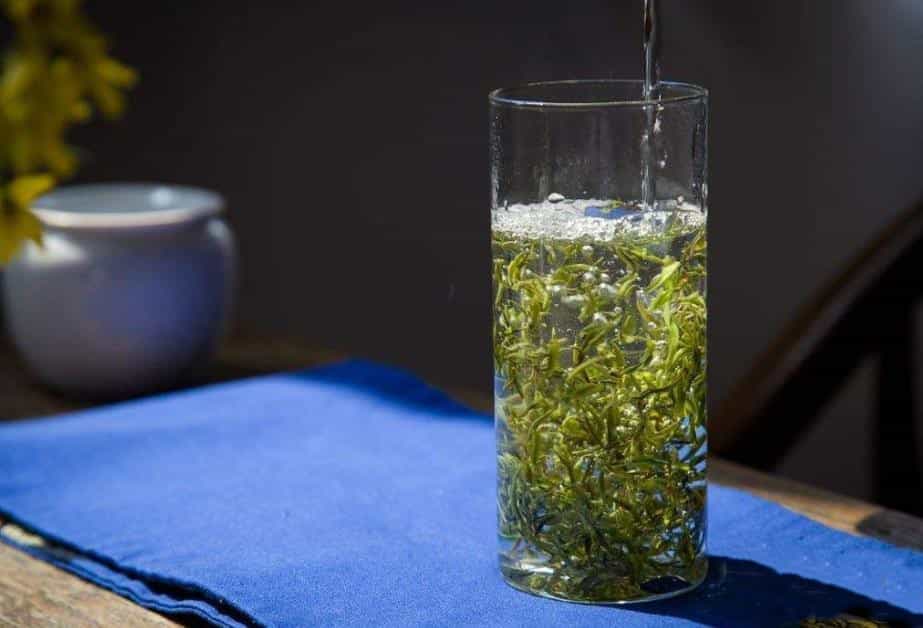 绿茶泡多长时间后就不能喝了，绿茶最近饮用时间