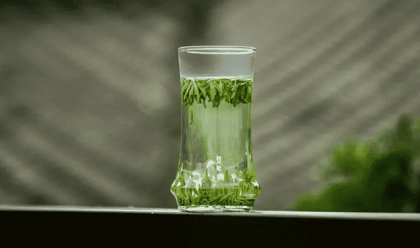 竹叶青茶用多少度的水泡合适