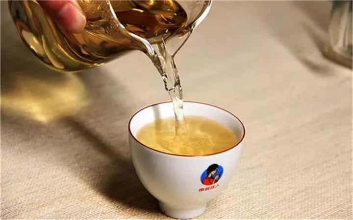 为什么倒茶要七分？