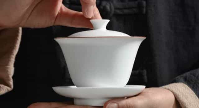喝茶讨人闲的九种行为，喝茶时不能做的事