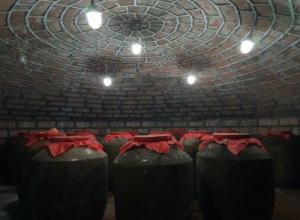 名酒领衔 百亿资金带来十万吨级产能扩张 名酒领衔 百亿资金带来十万吨级产能扩张