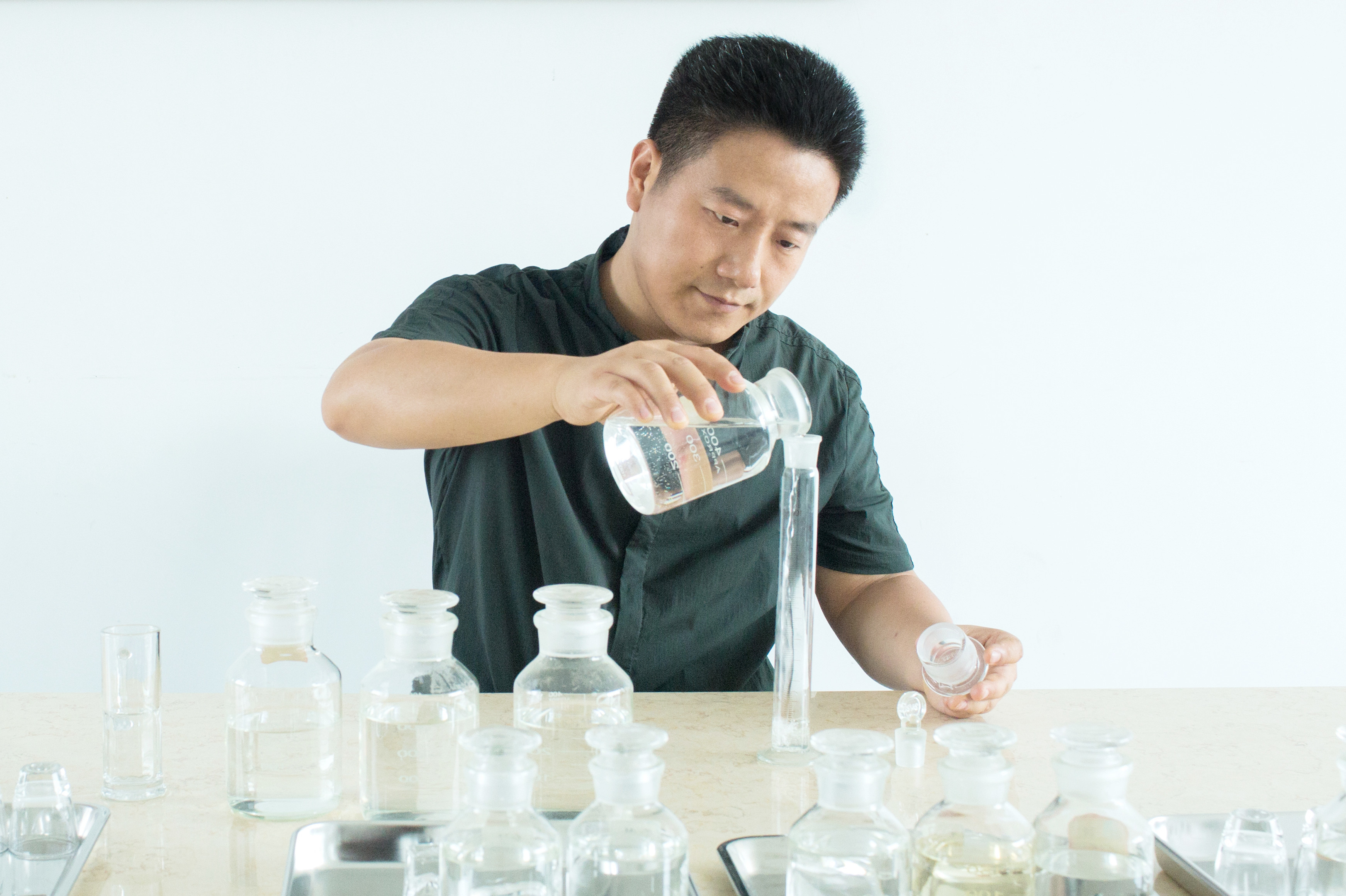 一百余年邓子均四代人的传承与坚守