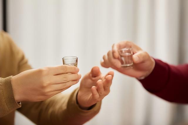 什么是勾兑白酒,“勾兑”只是酿酒的一种工艺工序而已