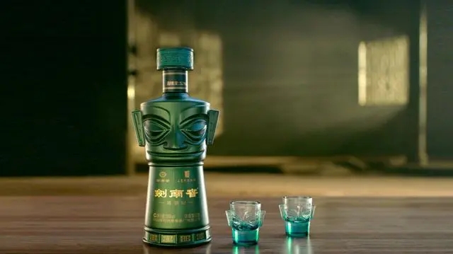 白酒行业猛刮文创风,一瓶文创酒拍出159万元高价
