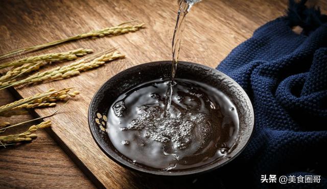 科学“换算公式”告诉你1杯白酒相当于多少啤酒?拼还怕什么呢?