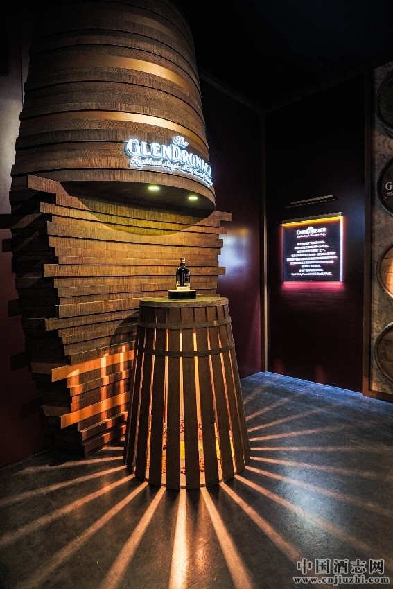 百富门携重磅新品缤纷亮相Whisky L! 2023国际潮流烈酒展