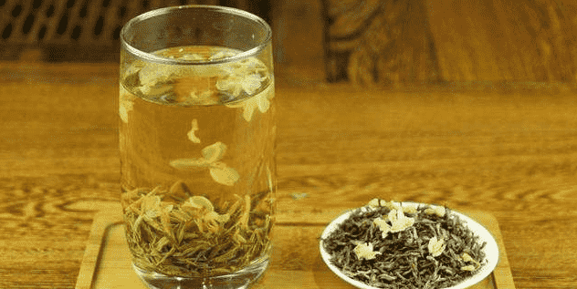 用茶叶水喝药可以吗