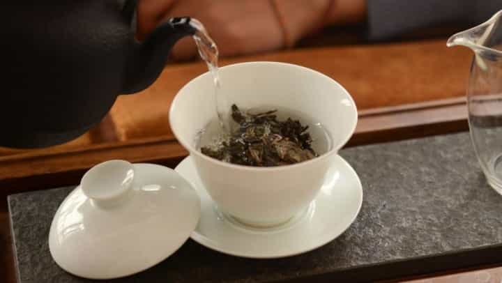 茶叶耐不耐泡和什么因素有关