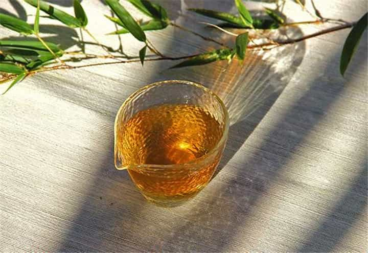 杨绛说：苦涩浓茶，最配细品