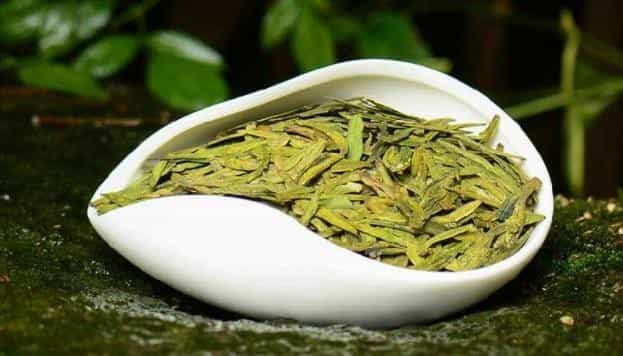 红茶绿茶白茶黑茶黄茶是按什么分类的