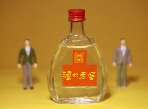 泸州老窖52度价格表?泸州老窖52度价格表一览 泸州老窖52度价格表?泸州老窖52度价格表一览