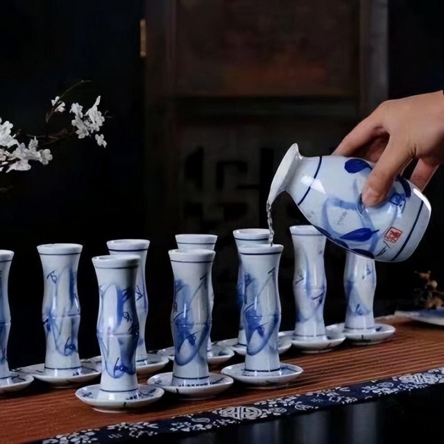 高档青花酒具，待客倍儿有面儿