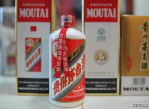 95年铁盖茅台酒市场行情:价格波动,收藏与投资价值凸显 95年铁盖茅台酒市场行情:价格波动,收藏与投资价值凸显