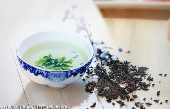探究绿茶文化：茶叶的历史、品质与文化内涵