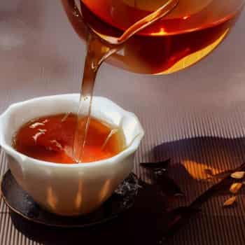 红茶泡法大揭秘，让你品尝出不同的香气和口感！