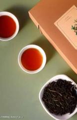 绿茶红茶合泡：一杯好茶，两种风味悦动你的味蕾