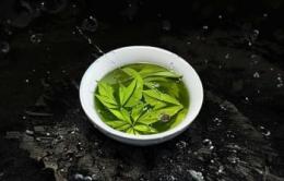 绿茶与枸杞泡水喝，有何好处？