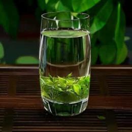 健康好味道绿茶和枸杞的完美搭配，泡出健康美味!